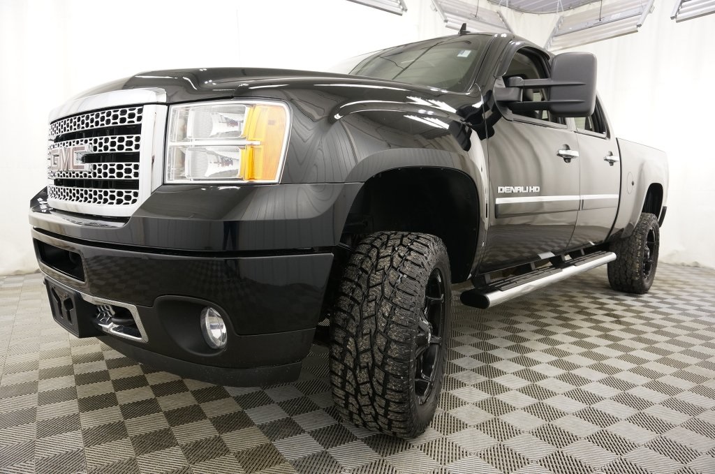 Pre-Owned 2012 GMC Sierra 2500HD Denali 4D Crew Cab in ...