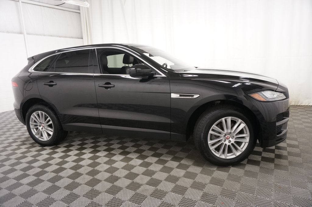 Pre-Owned 2017 Jaguar F-PACE 35t Prestige 4D Sport Utility in Delaware ...